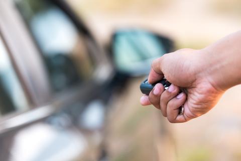 Hand locking car with keyfob